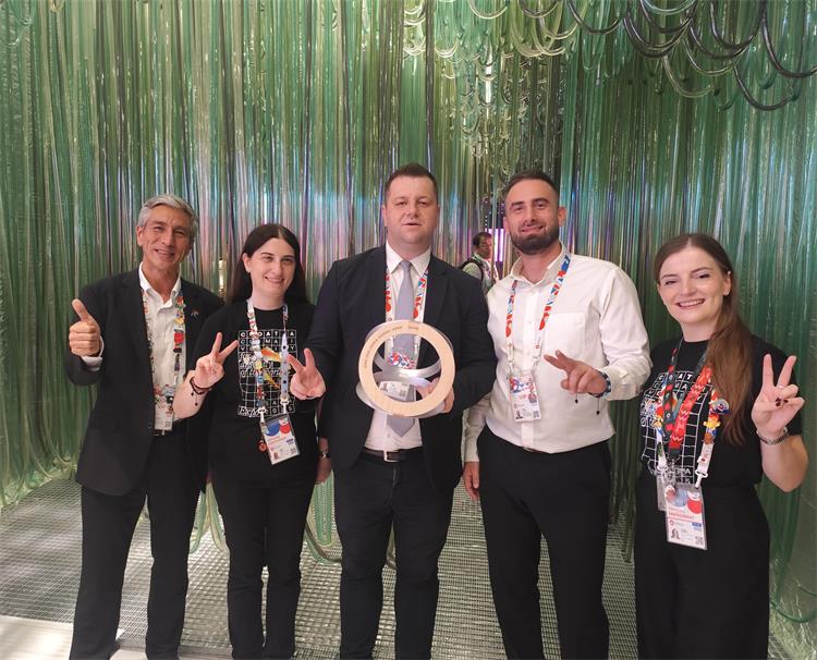 Photo /slike/Expo nagrada 1.JPG